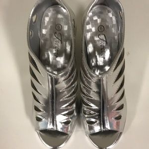 Silver Patent Wedge. New